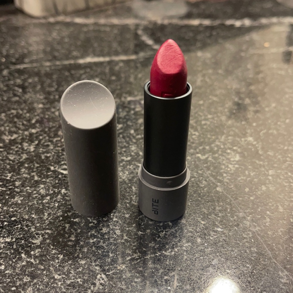 Bite Beauty Amuse Bouche Lipstick - Beetroot 💄